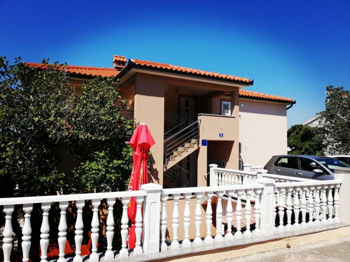 Apartmani Nada Klenovica Extérieur photo