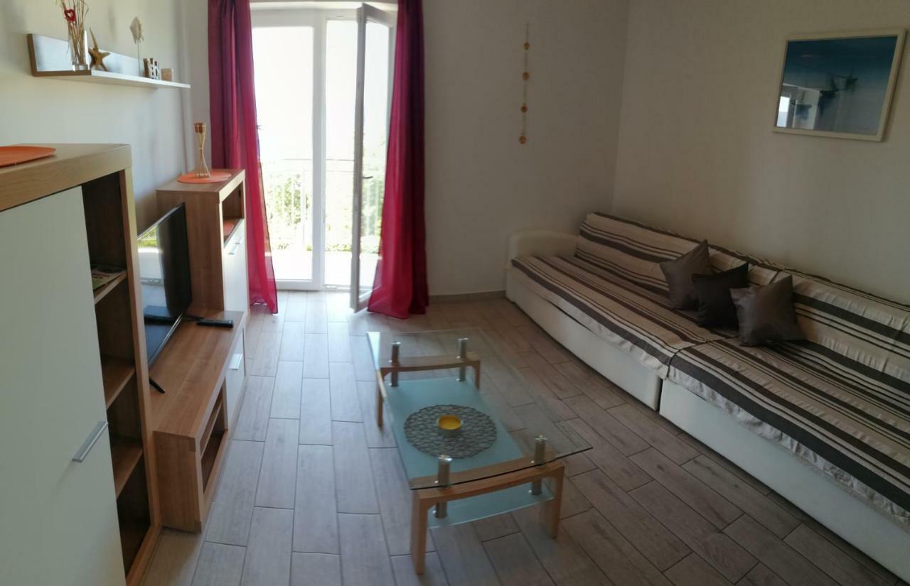 Apartmani Nada Klenovica Extérieur photo